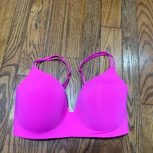 New Victoria’s Secret Lightly Lined Tshirt Bra 36DD